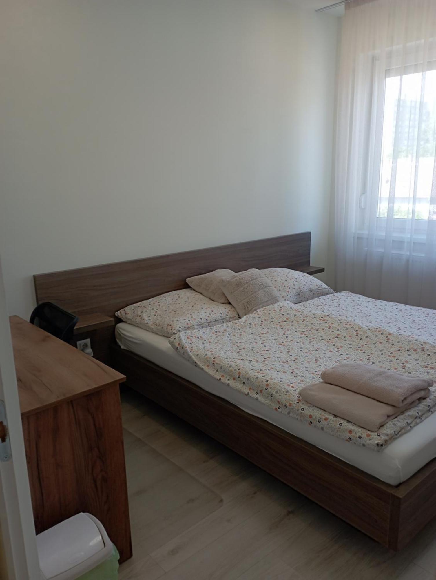 Thaly 5/1 Apartment Debreţin Exterior foto